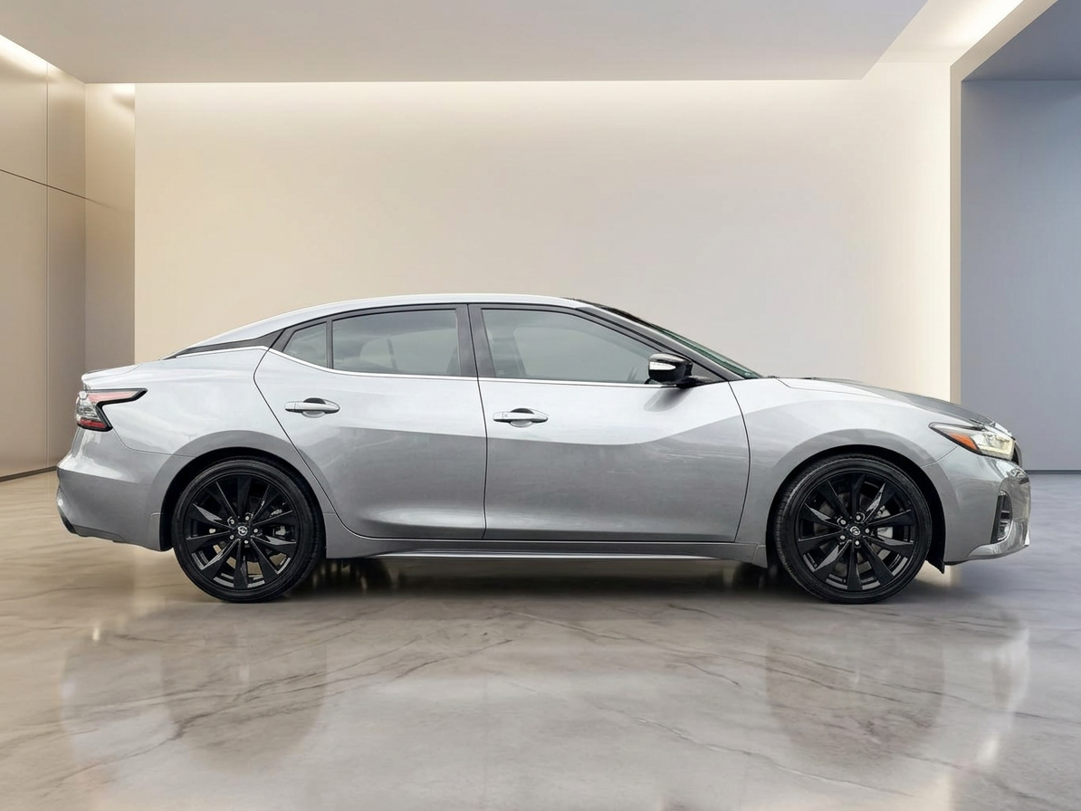 2023 Nissan Maxima — photo 13