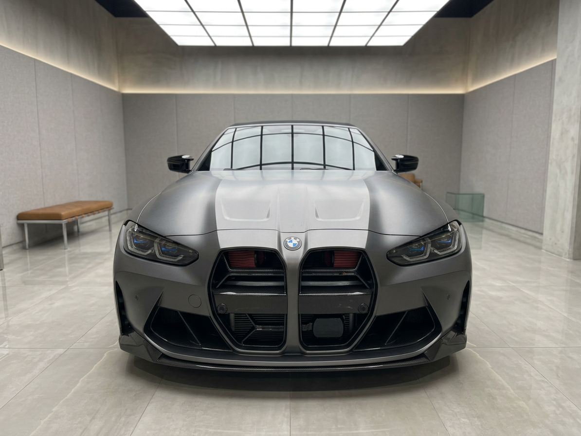 2022 BMW M4 — photo 6