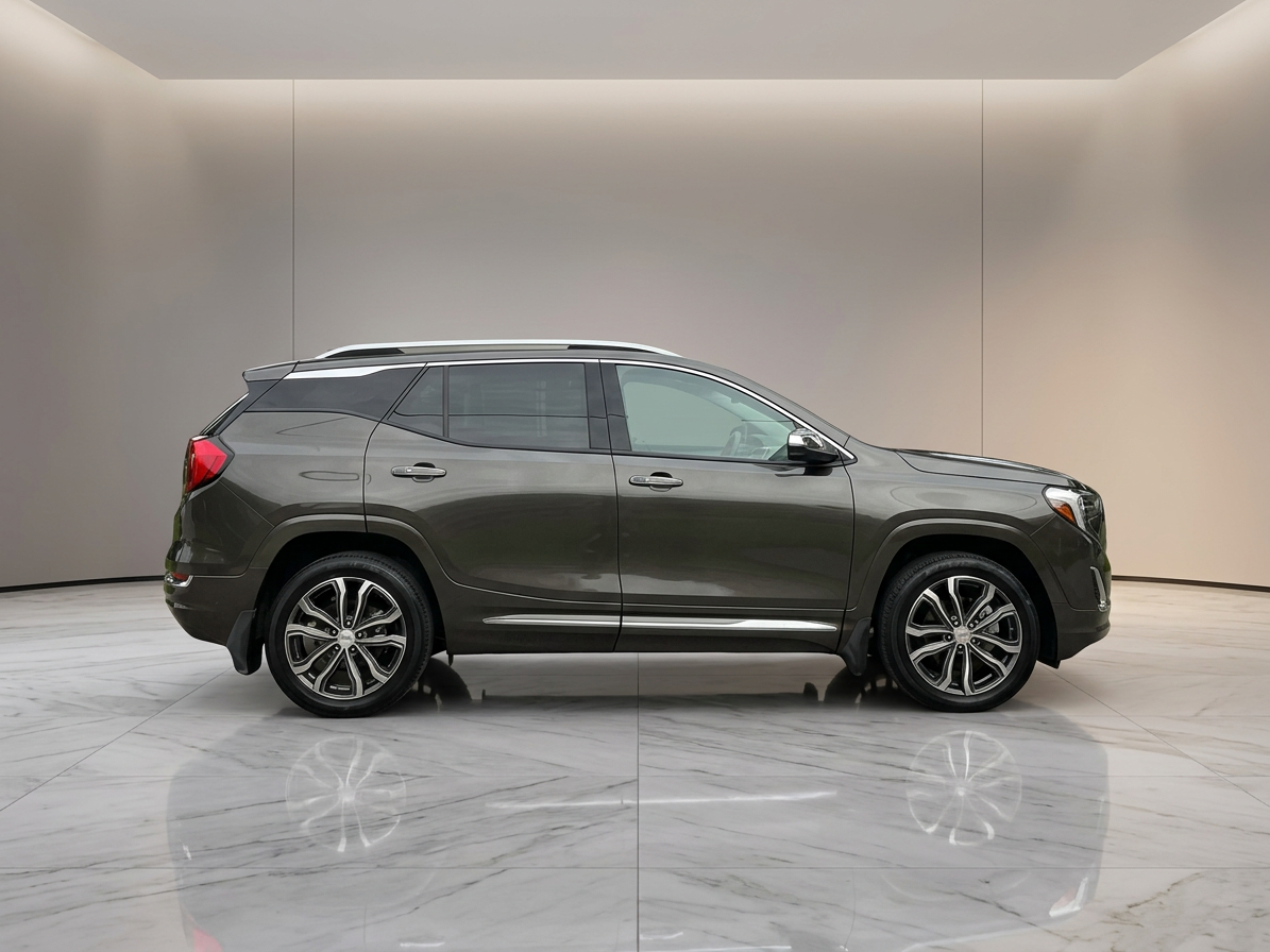 2019 GMC Terrain — photo 2