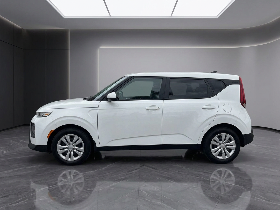 2022 Kia Soul — photo 2