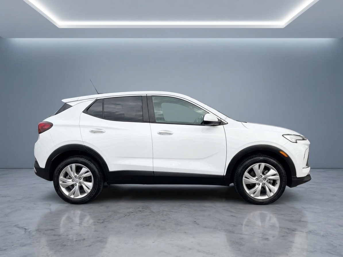 2024 Buick Encore GX — photo 2
