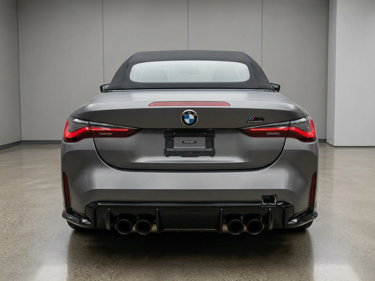 2022 BMW M4 — photo 12