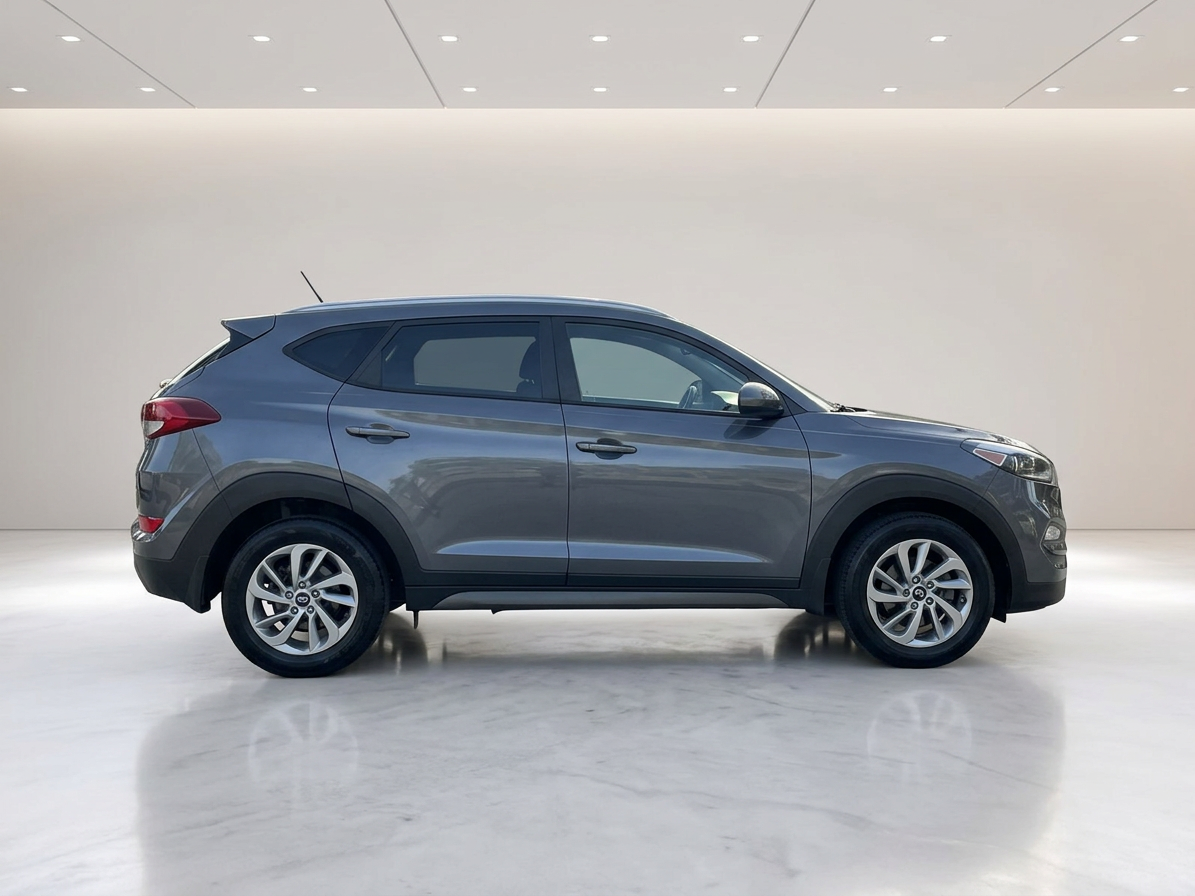 2016 Hyundai TUCSON — photo 2