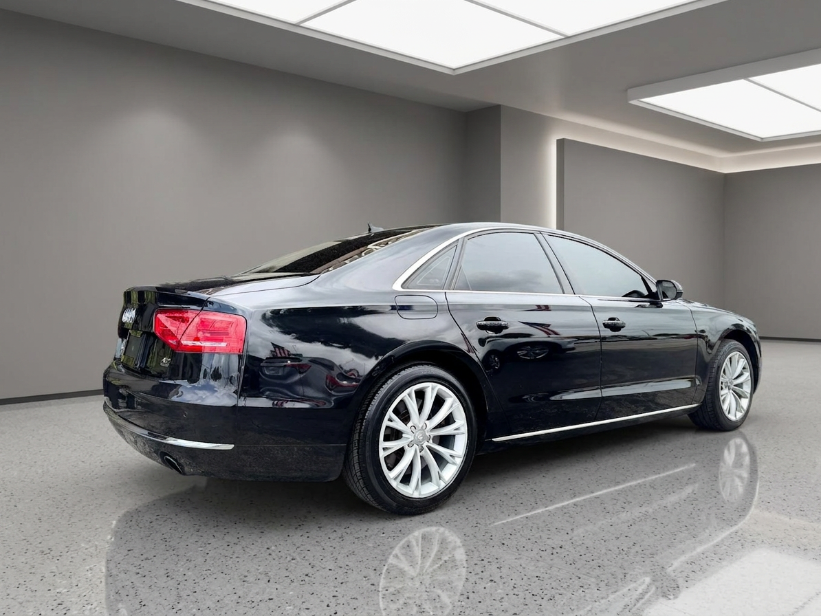 2012 Audi A8 — photo 15