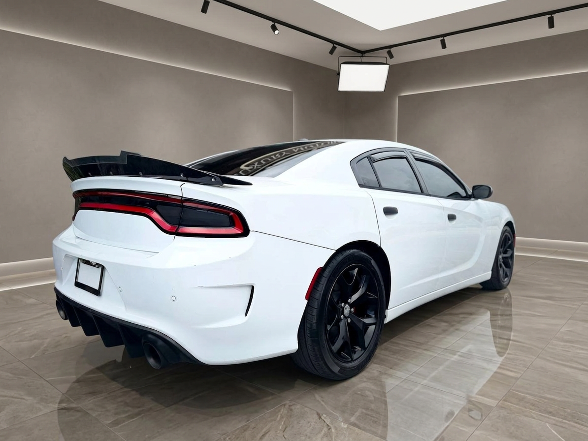 2015 Dodge Charger — photo 11