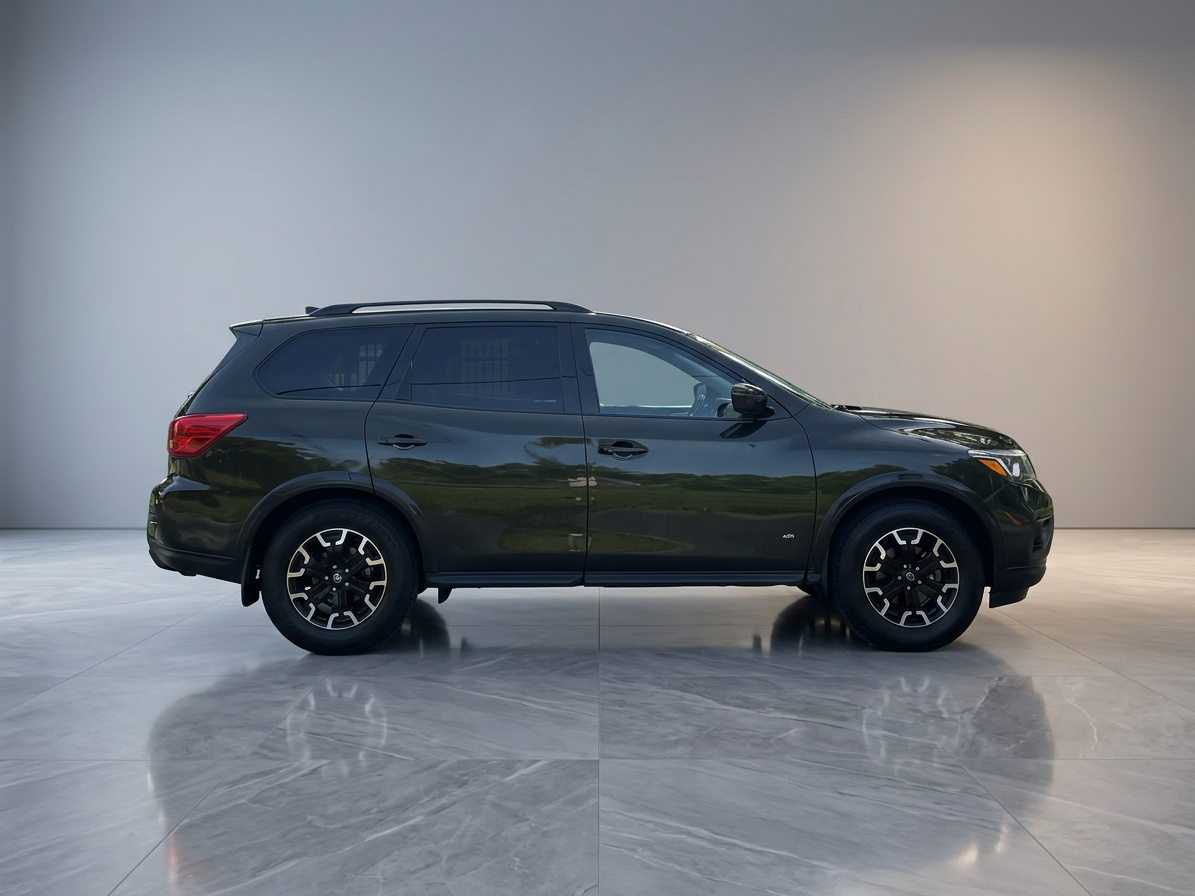 2020 Nissan Pathfinder — photo 2