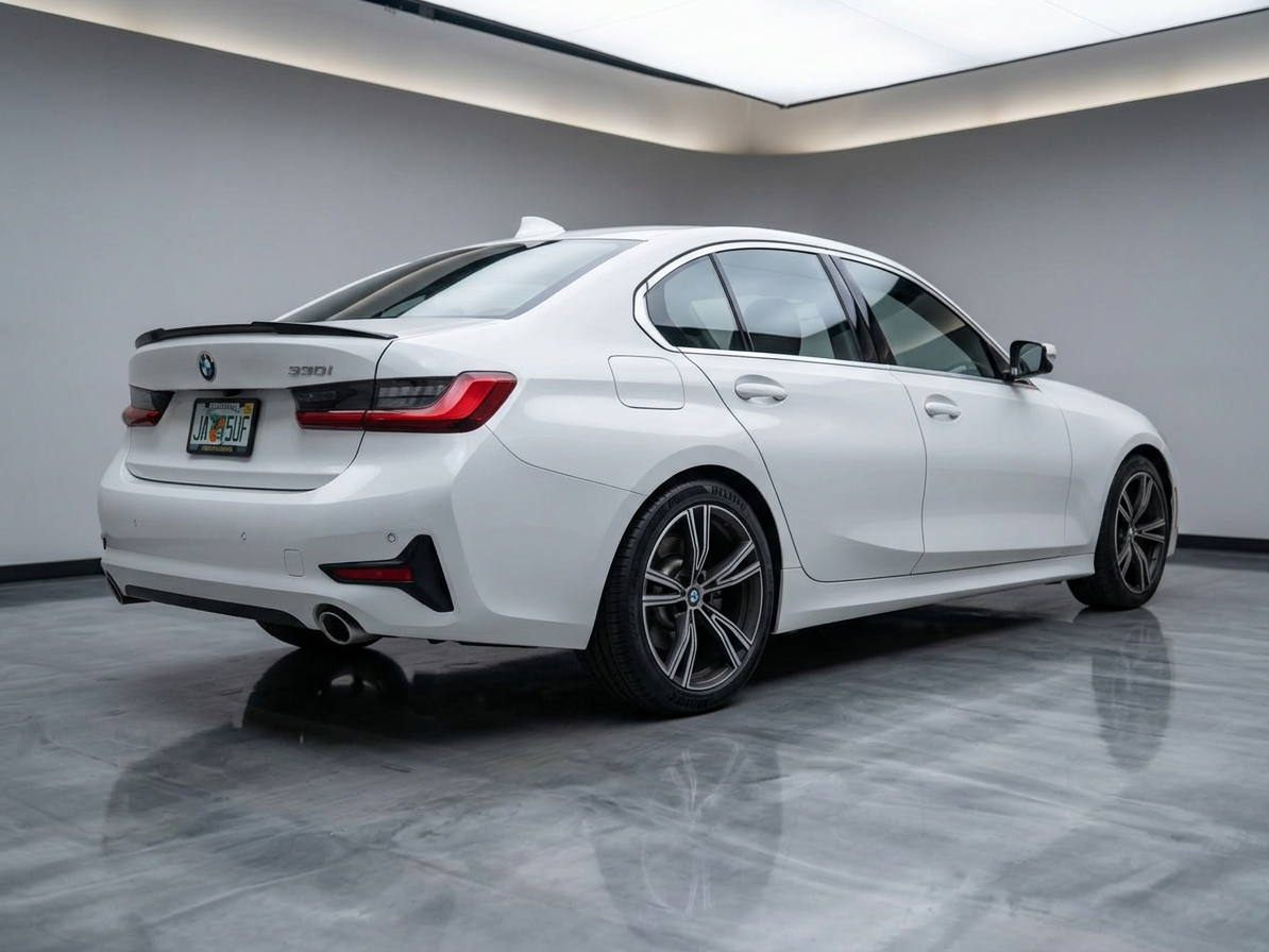 2020 BMW 3 Series — photo 12