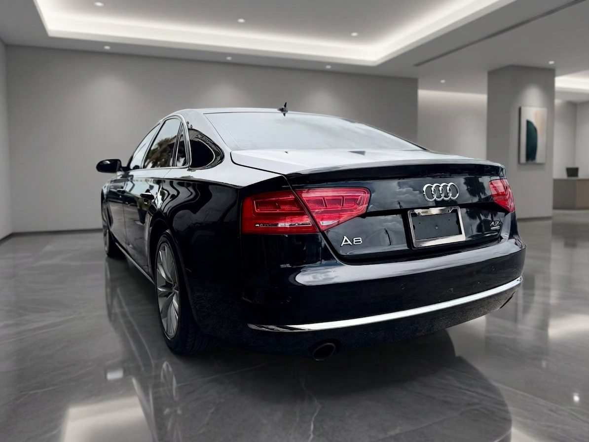 2012 Audi A8 — photo 9