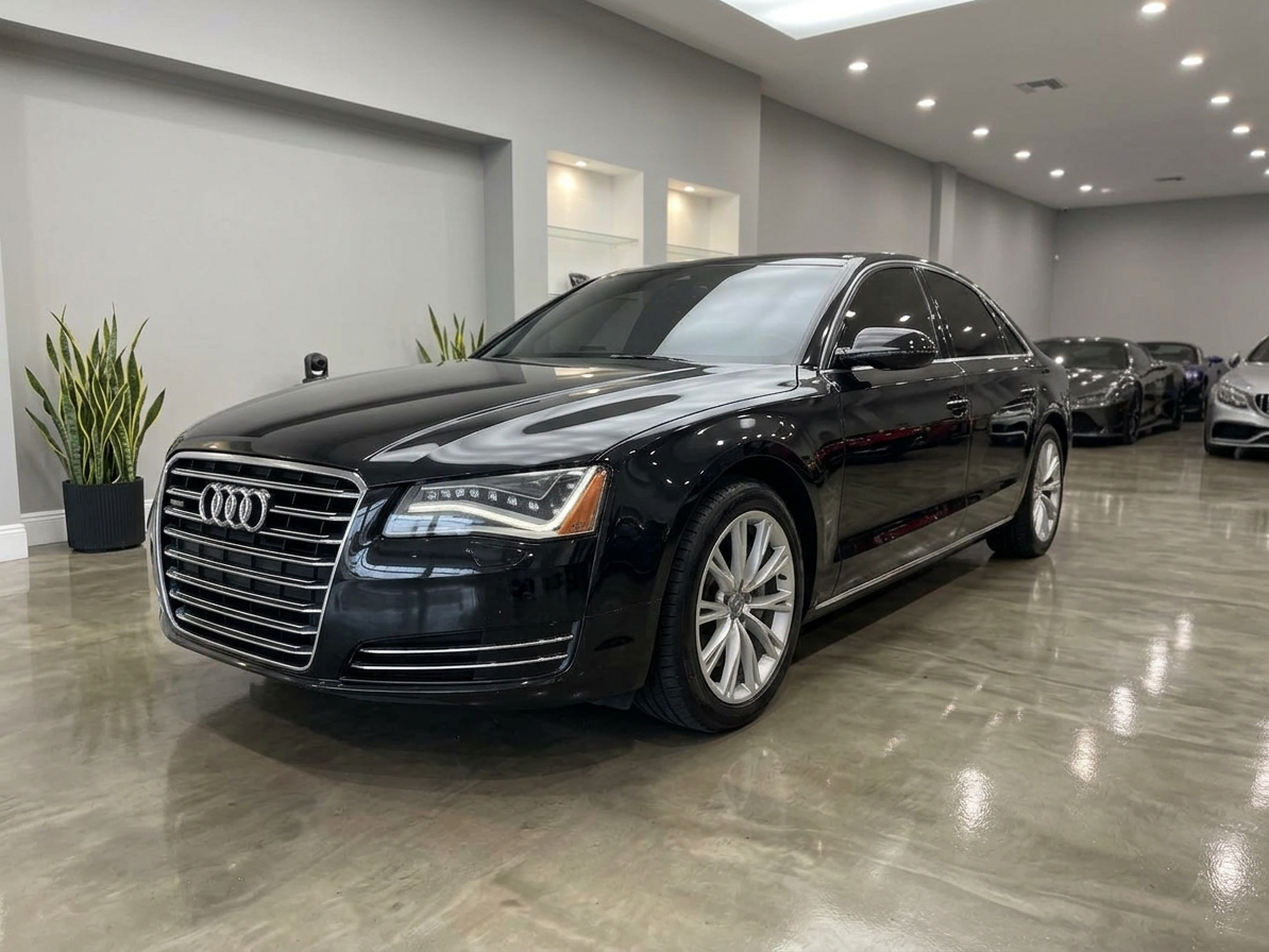 2012 Audi A8 — photo 7
