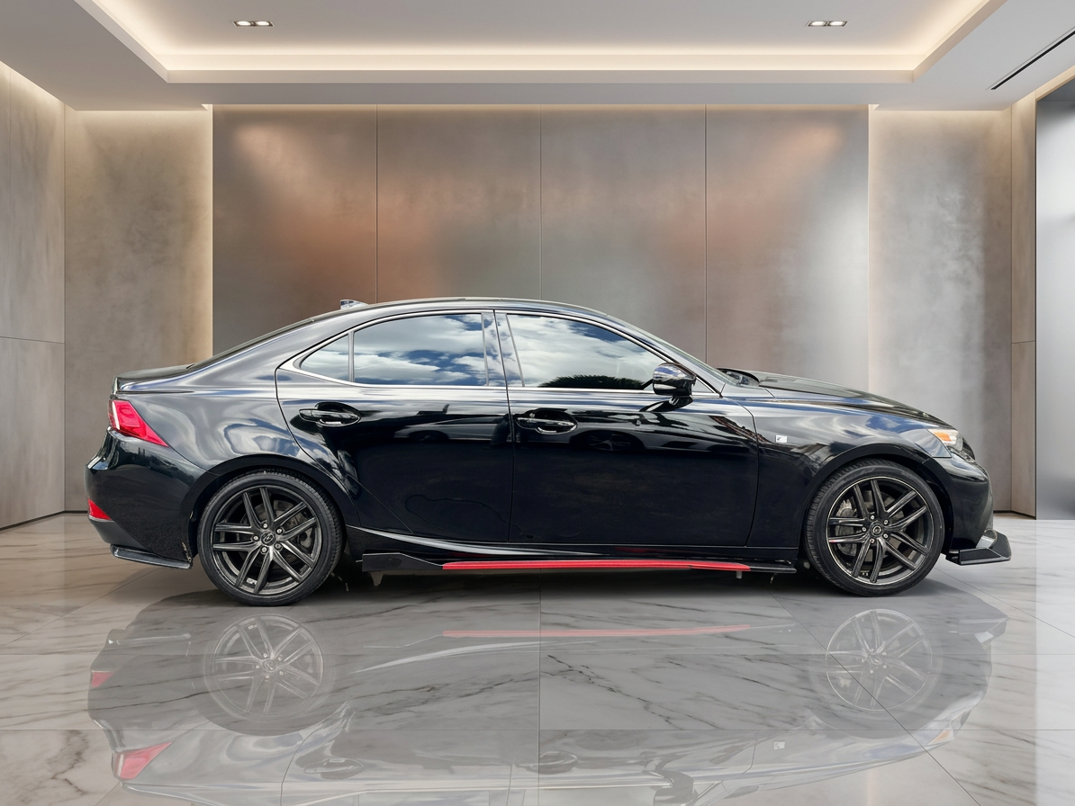 2016 Lexus IS — photo 15