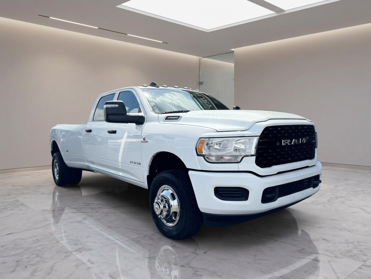 2023 RAM 3500 Crew CAB — photo 3