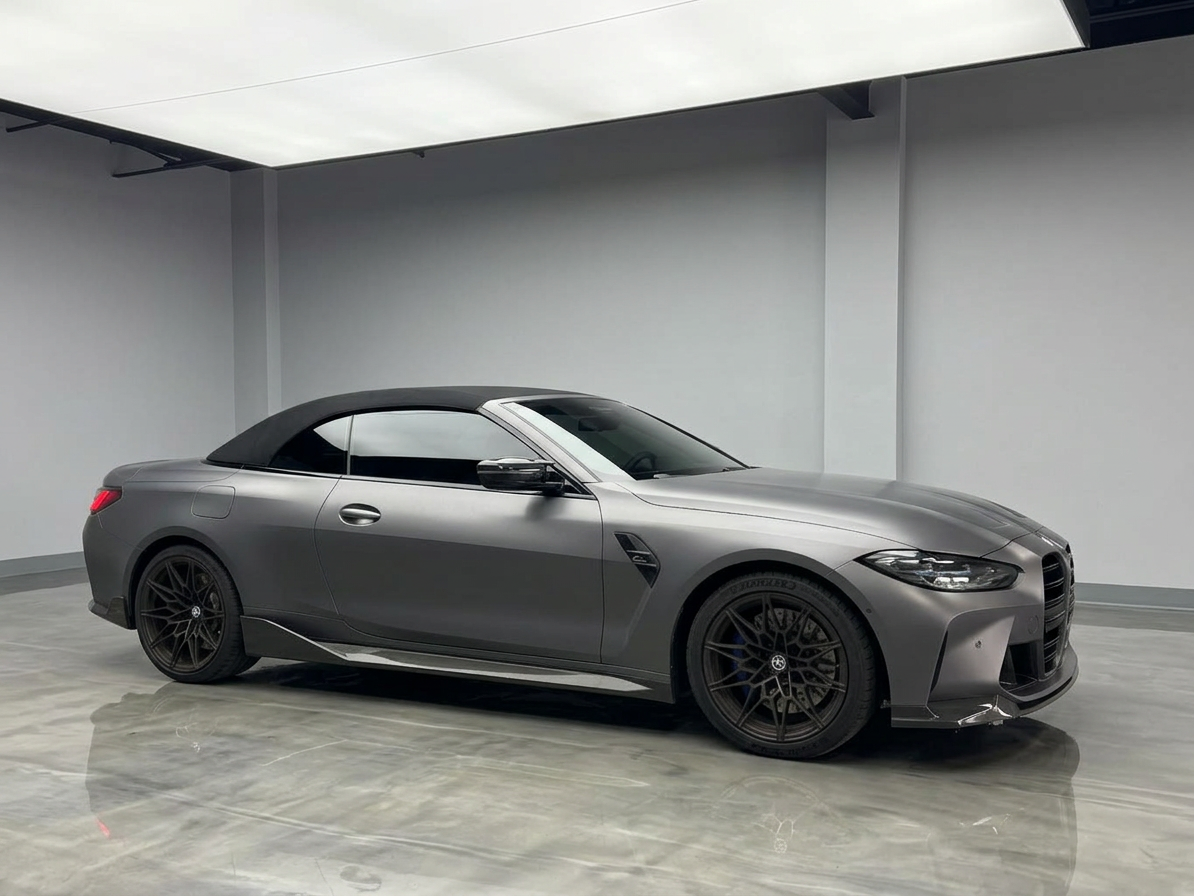 2022 BMW M4 — photo 3