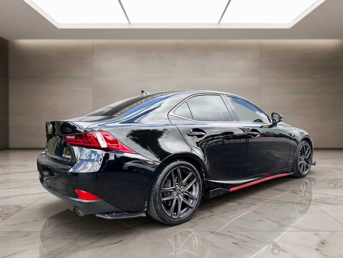 2016 Lexus IS — photo 13