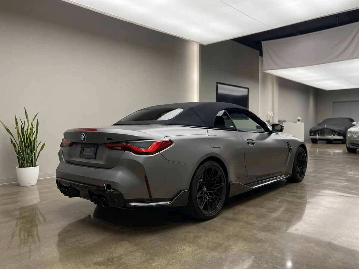2022 BMW M4 — photo 14