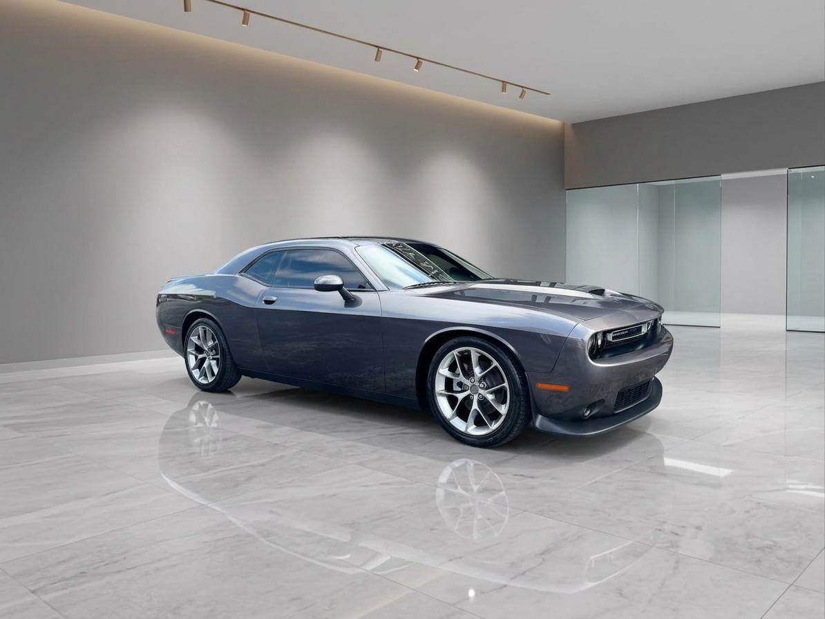 2021 Dodge Challenger — photo 2