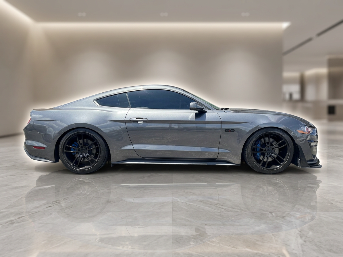2020 Ford Mustang — photo 15