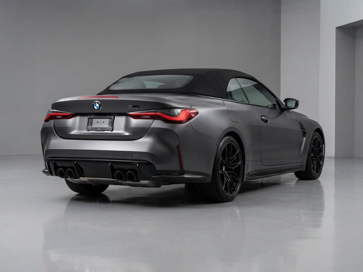 2022 BMW M4 — photo 10