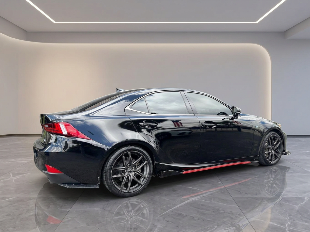 2016 Lexus IS — photo 14