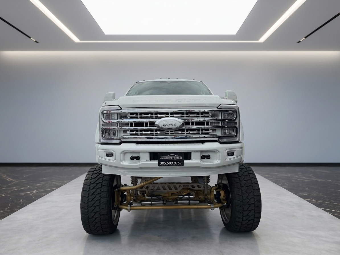 2025 Ford F550 Super Duty Crew CAB Chassis — photo 4