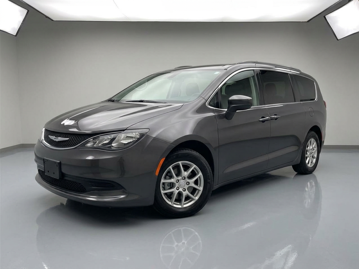 2021 Chrysler Voyager
