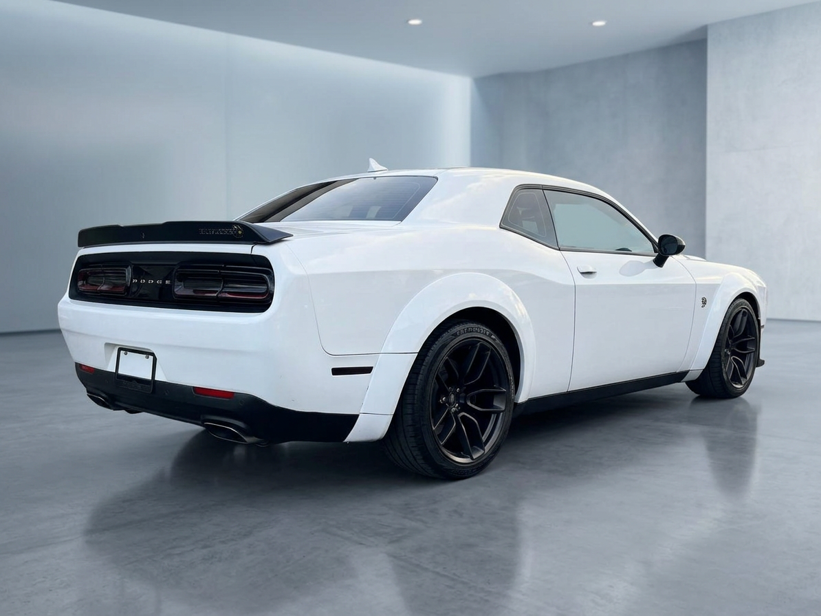 2020 Dodge Challenger — photo 12