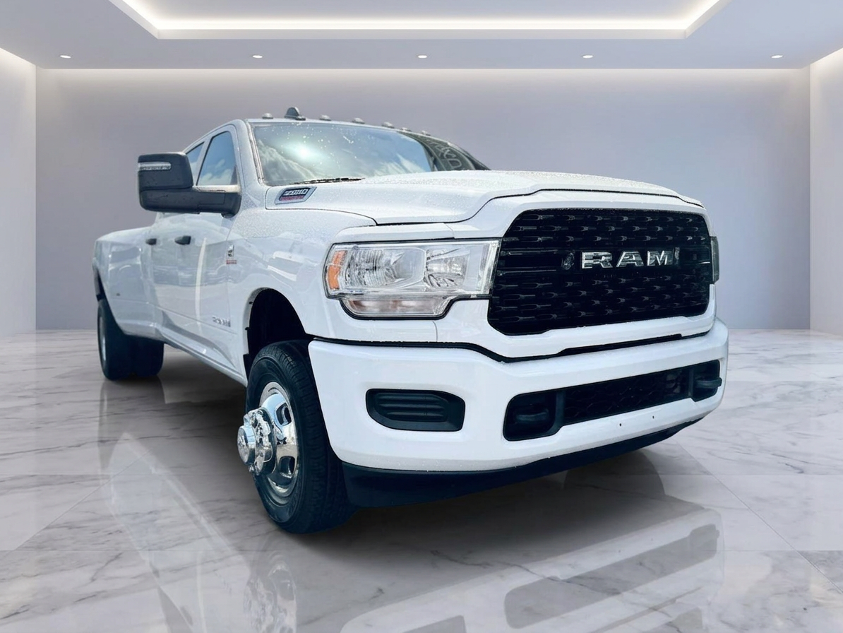 2023 RAM 3500 Crew CAB — photo 4