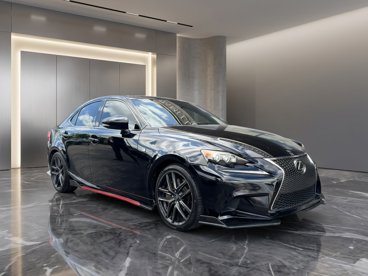 2016 Lexus IS — photo 4