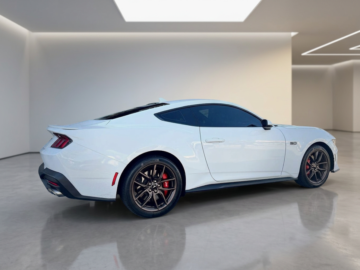2024 Ford Mustang — photo 14