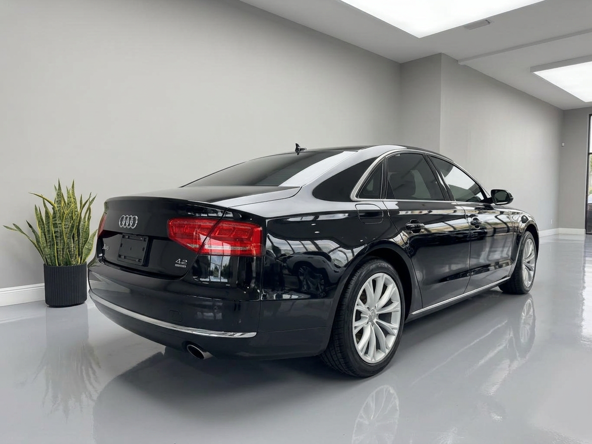 2012 Audi A8 — photo 14