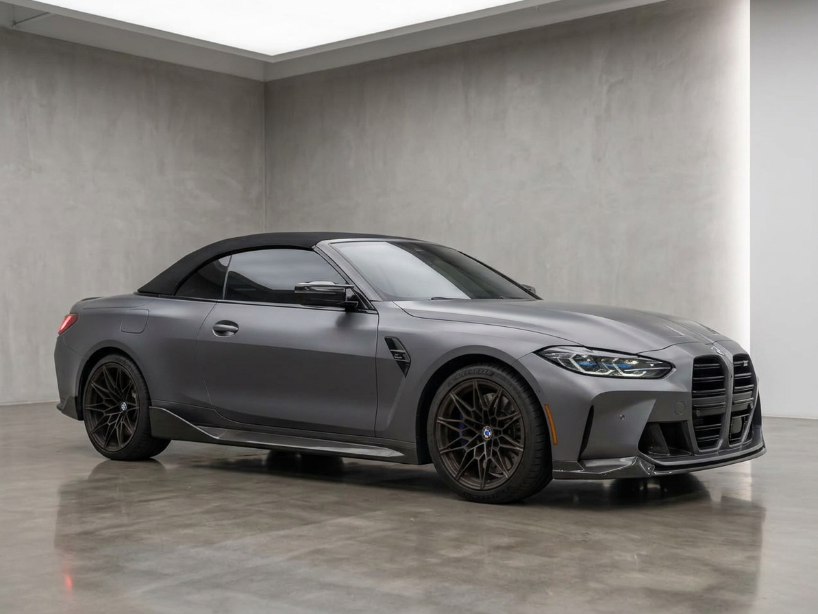 2022 BMW M4 — photo 4
