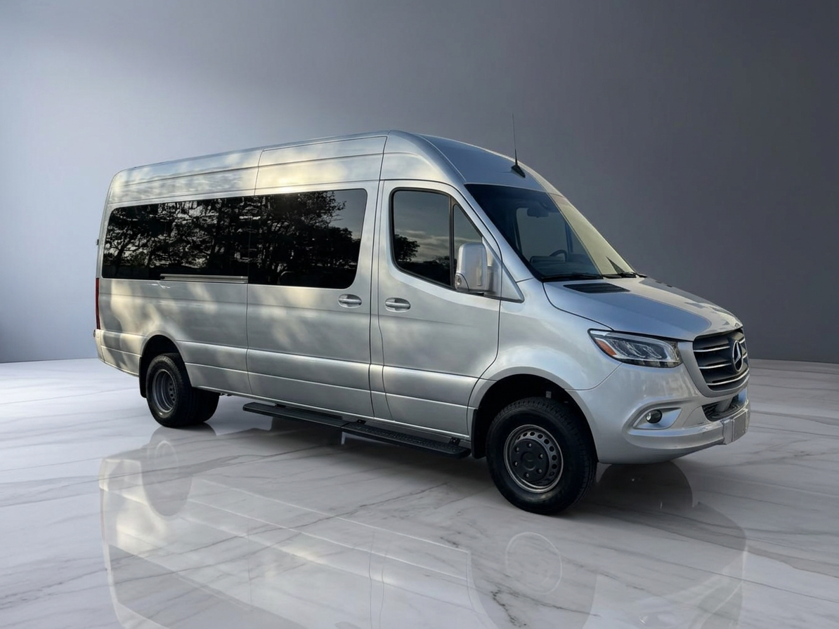 2023 Mercedes-Benz Sprinter 3500 XD Cargo — photo 5