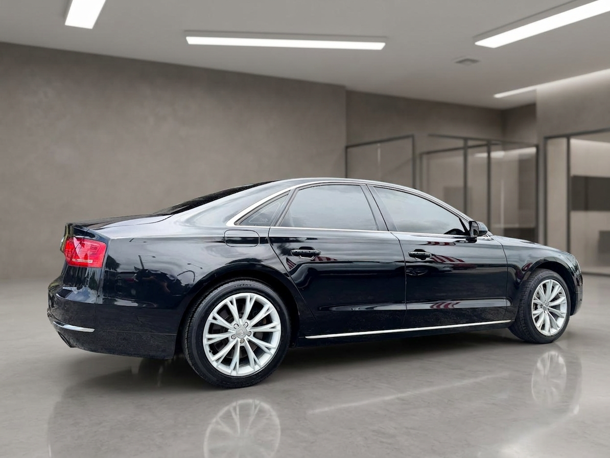 2012 Audi A8 — photo 16
